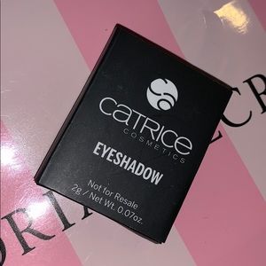 New cat rice eyeshadow